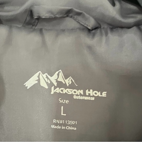 MEN’GREY VEST BY JACKSON HOLE - Picture 4 of 4